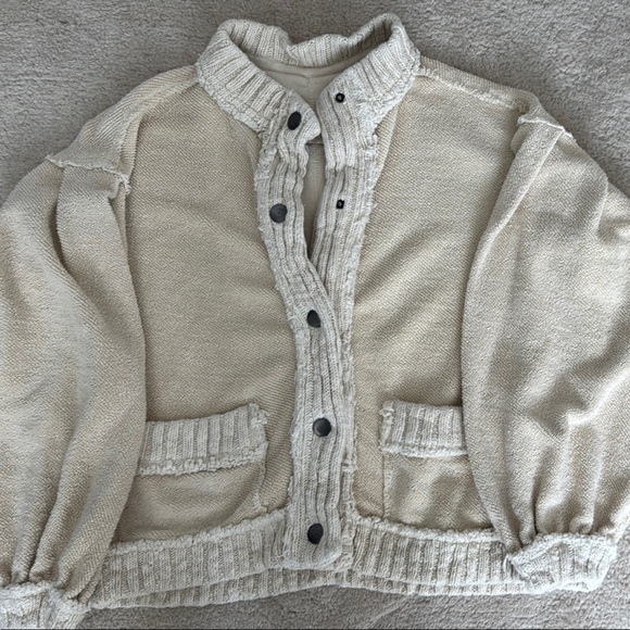 Free People We The Free Cute In This Cardi small - Picture 6 of 6